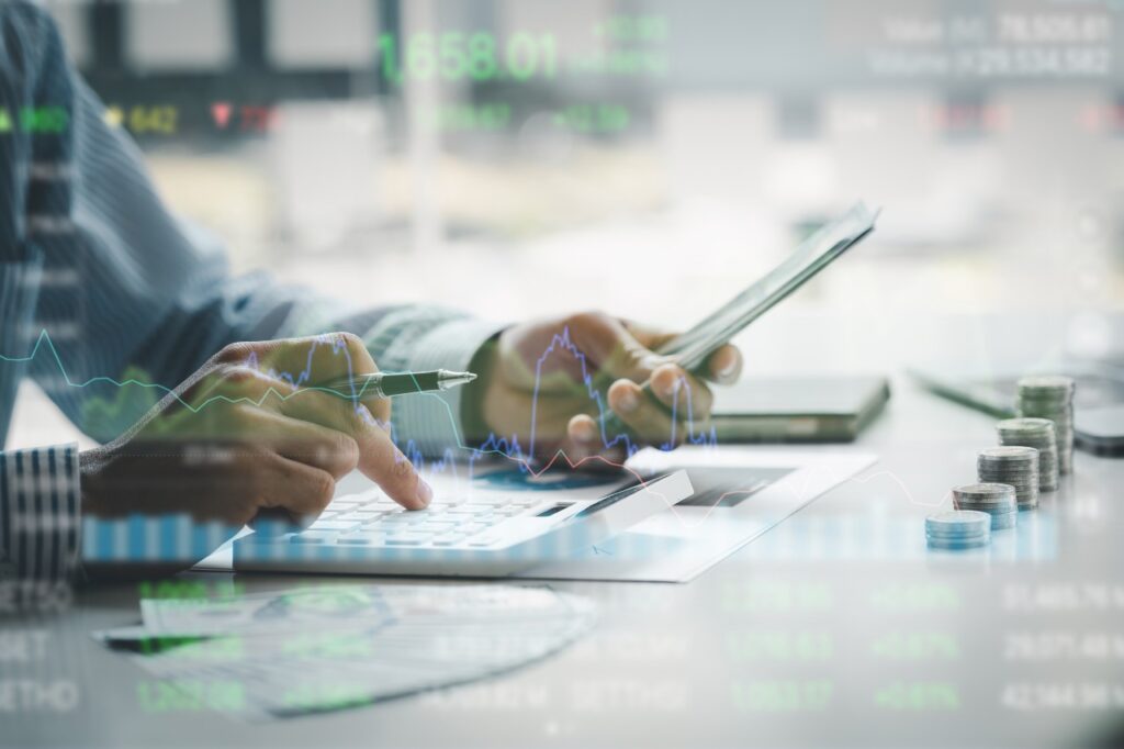 データ分析してリスクを抑える